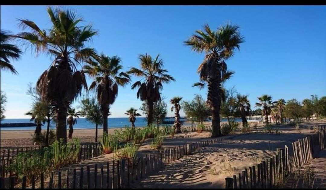 Vacances Familiales Dans Camping Avec Piscine Frejus Ngoại thất bức ảnh