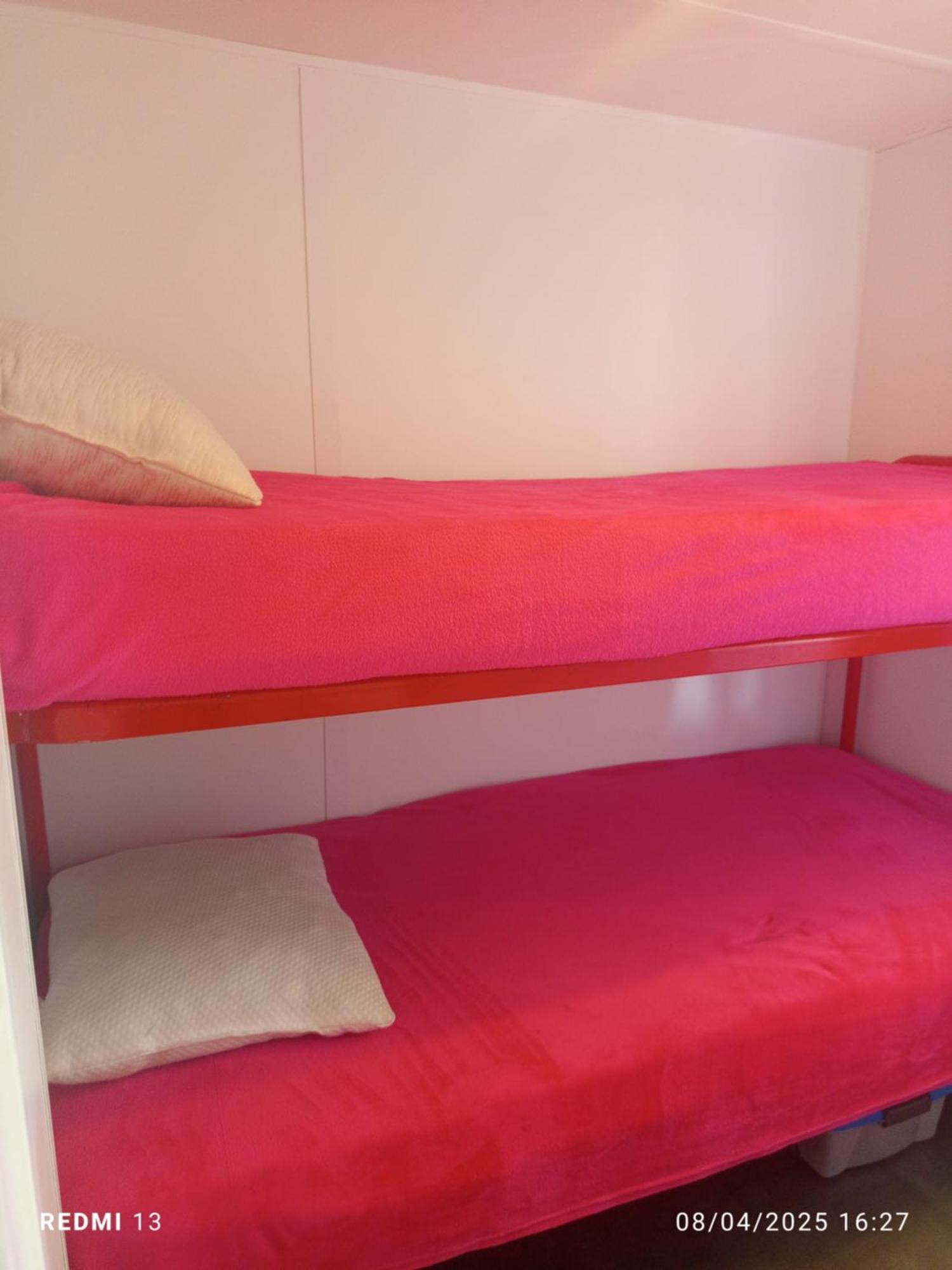 Vacances Familiales Dans Camping Avec Piscine Frejus Phòng bức ảnh